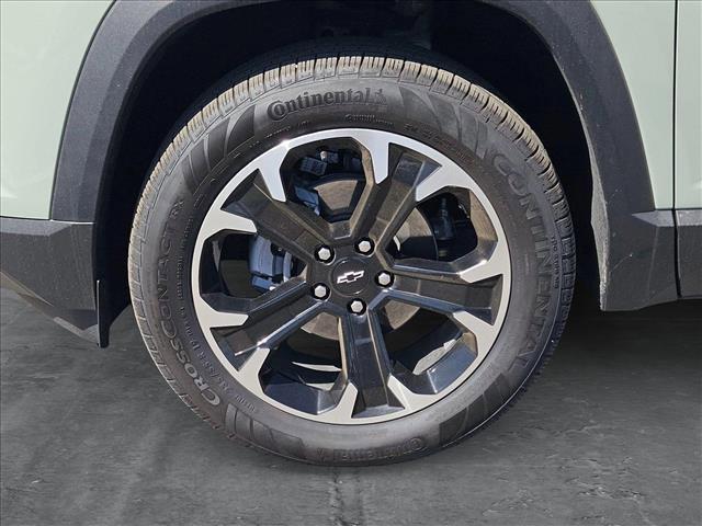 new 2025 Chevrolet Equinox car, priced at $27,590