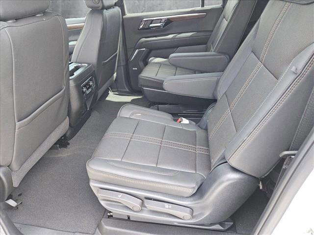 new 2025 Chevrolet Suburban car, priced at $79,966