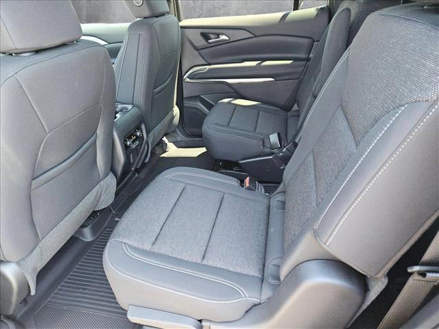 new 2025 Chevrolet Traverse car, priced at $43,162