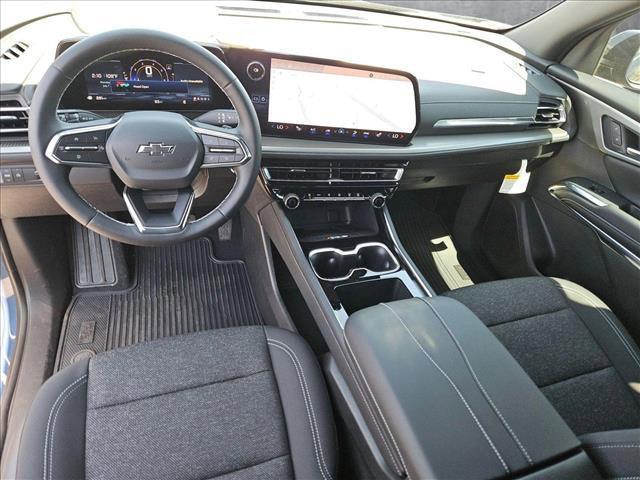 new 2025 Chevrolet Traverse car, priced at $43,162