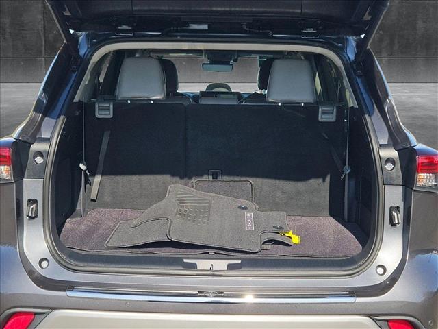used 2021 Toyota Highlander Hybrid car, priced at $31,485