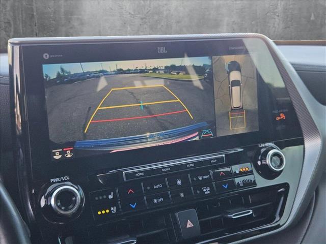 used 2021 Toyota Highlander Hybrid car, priced at $31,485
