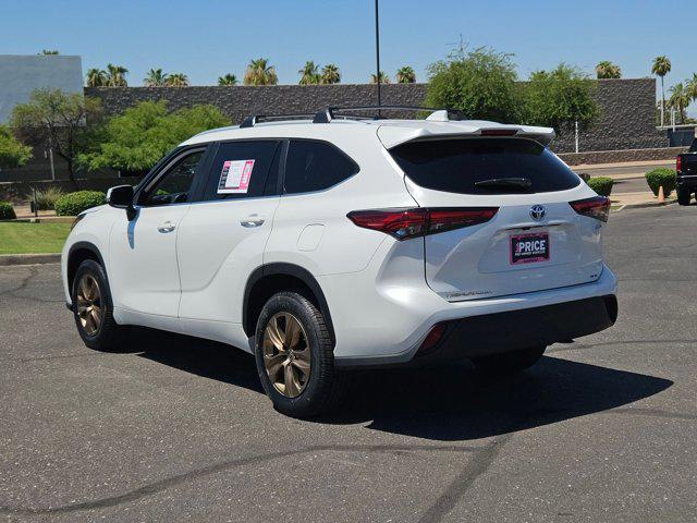 used 2023 Toyota Highlander Hybrid car, priced at $42,498