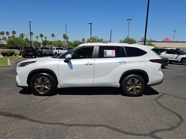 used 2023 Toyota Highlander Hybrid car, priced at $42,498