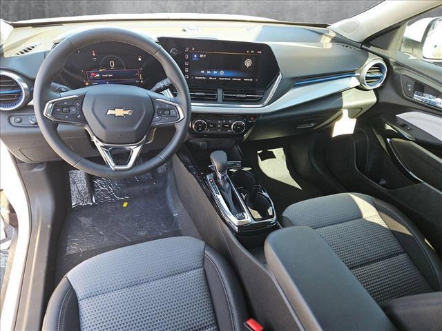 new 2025 Chevrolet Trax car, priced at $25,513