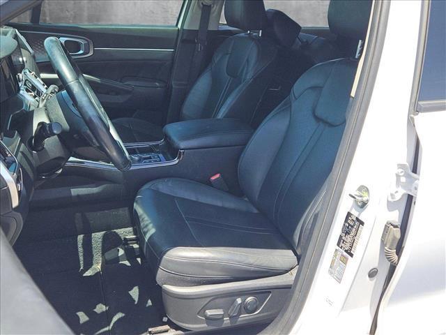 used 2022 Kia Sorento car, priced at $27,398