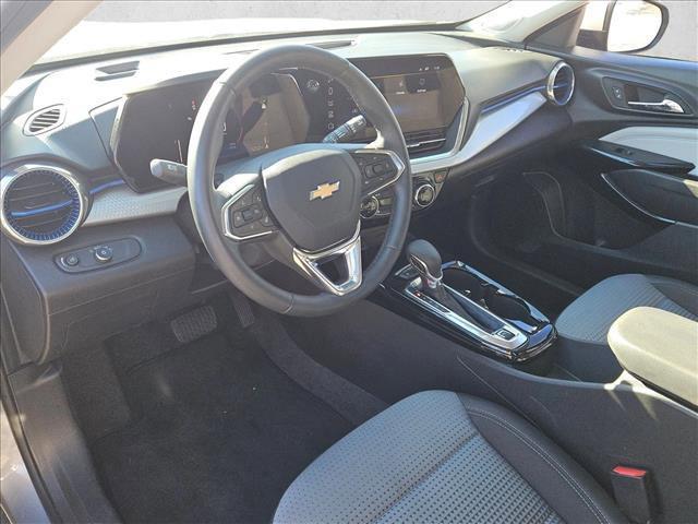 used 2025 Chevrolet Trax car, priced at $20,983