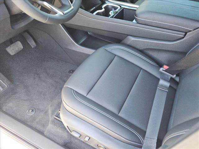 new 2025 Chevrolet Traverse car, priced at $42,366