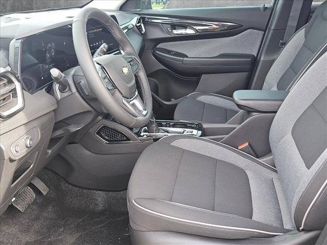 new 2025 Chevrolet TrailBlazer car, priced at $27,819