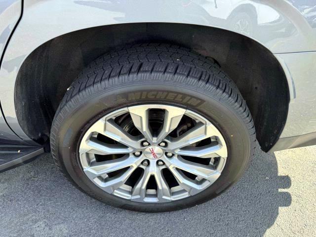 used 2021 GMC Yukon car, priced at $41,998