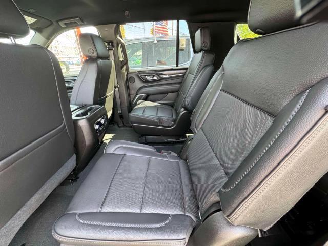 used 2021 GMC Yukon car, priced at $42,889