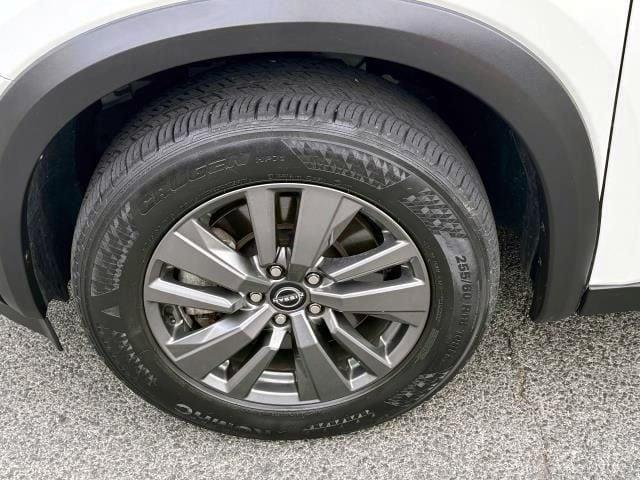 used 2022 Nissan Pathfinder car, priced at $29,998