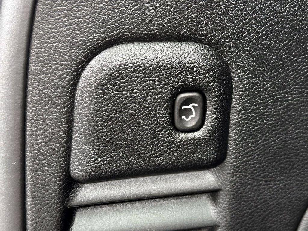 used 2021 Jeep Grand Cherokee car, priced at $28,998