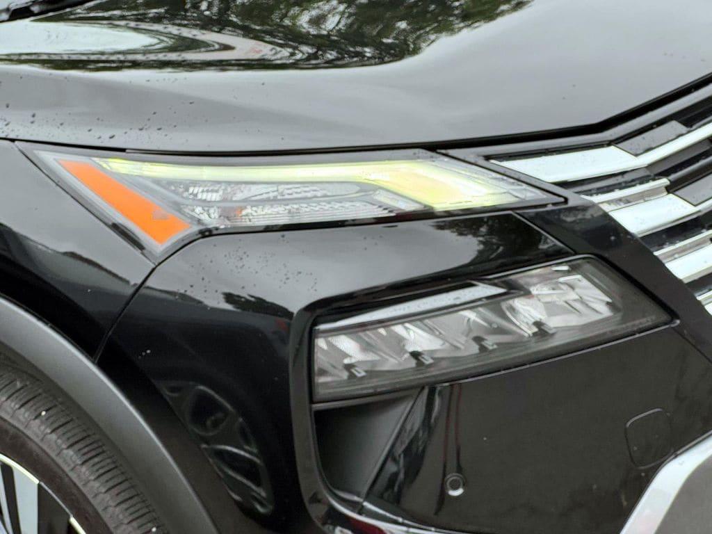used 2024 Nissan Rogue car, priced at $29,788