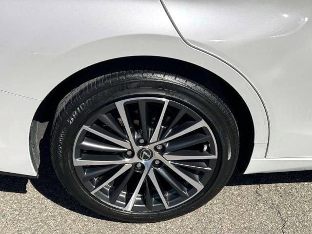 used 2023 Lexus ES 350 car, priced at $36,889