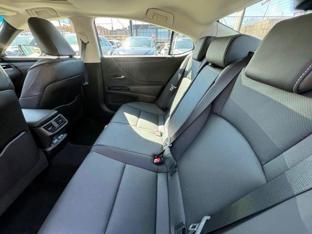 used 2023 Lexus ES 350 car, priced at $36,889