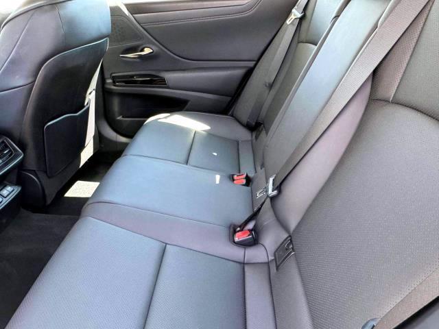 used 2023 Lexus ES 350 car, priced at $37,889