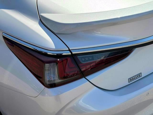 used 2023 Lexus ES 350 car, priced at $36,889