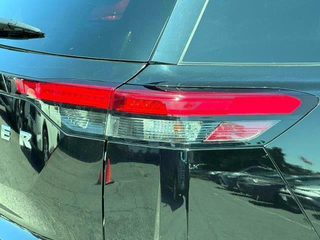 used 2022 Nissan Pathfinder car, priced at $24,998