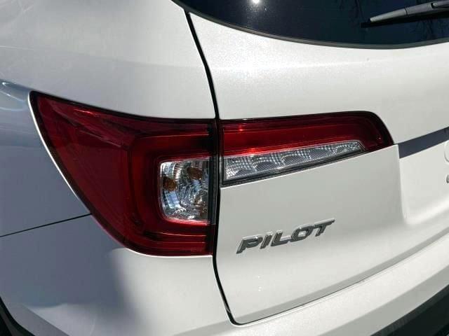used 2022 Honda Pilot car, priced at $32,998