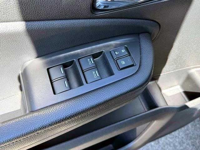 used 2022 Honda Pilot car, priced at $32,000