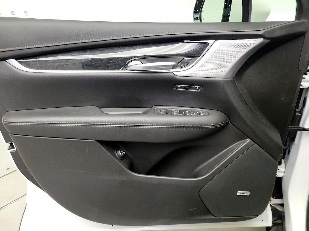 used 2021 Cadillac XT5 car, priced at $31,998