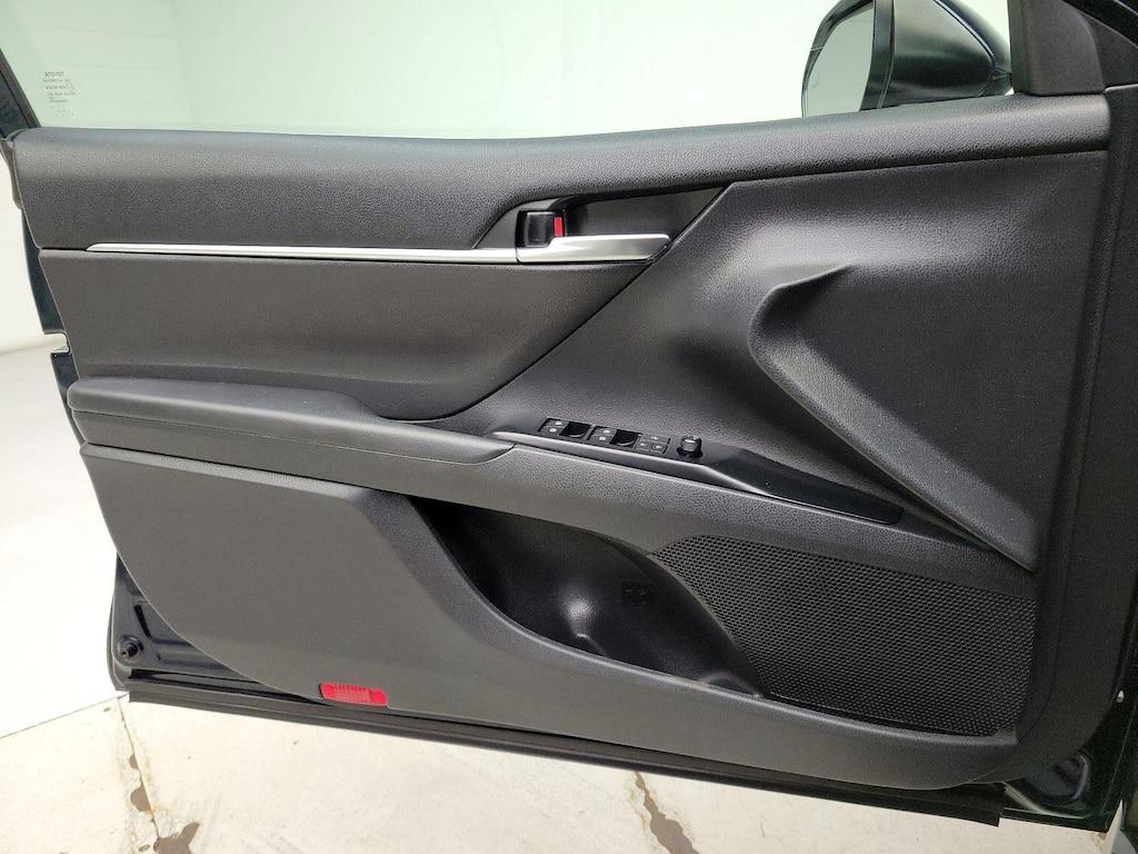 used 2020 Toyota Camry Hybrid car, priced at $27,998