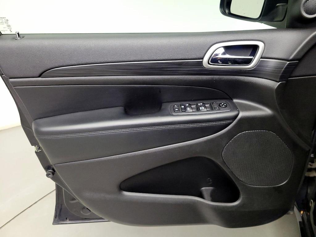 used 2020 Jeep Grand Cherokee car, priced at $27,998