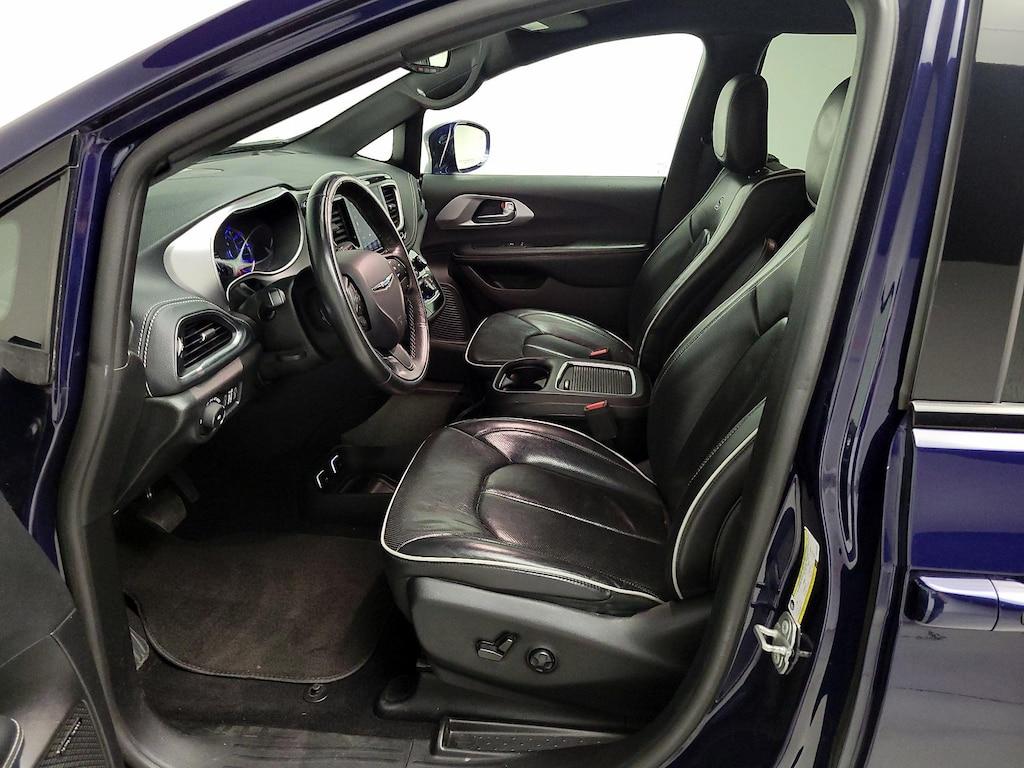used 2019 Chrysler Pacifica Hybrid car, priced at $24,879