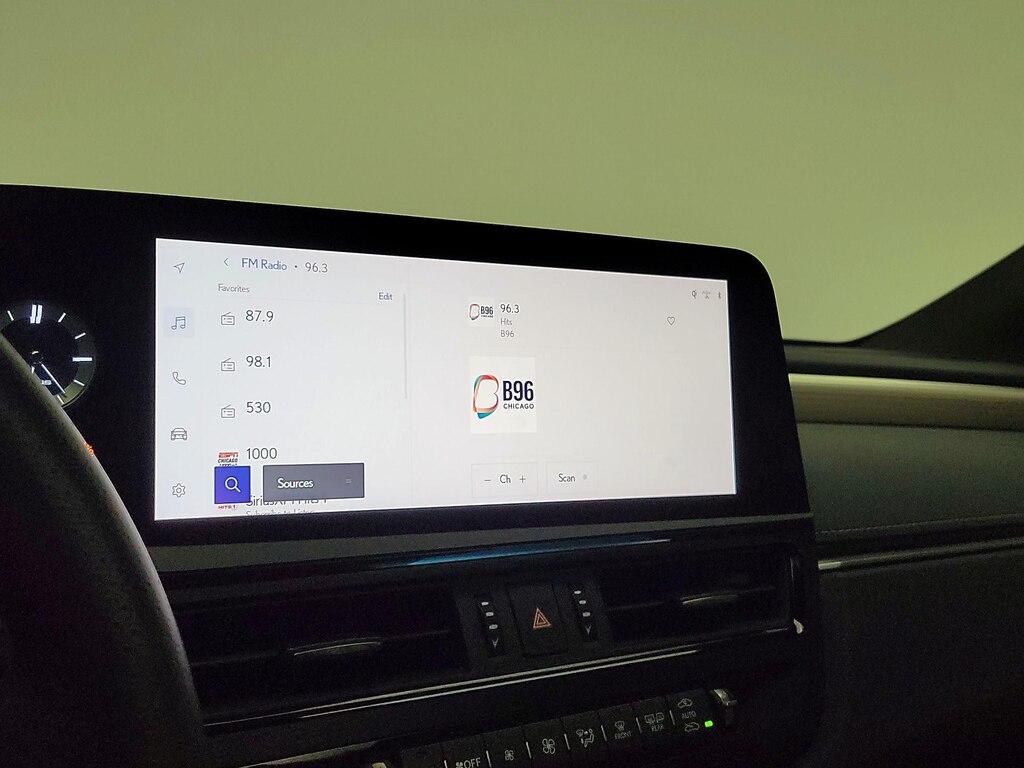 used 2023 Lexus ES 300h car, priced at $35,998