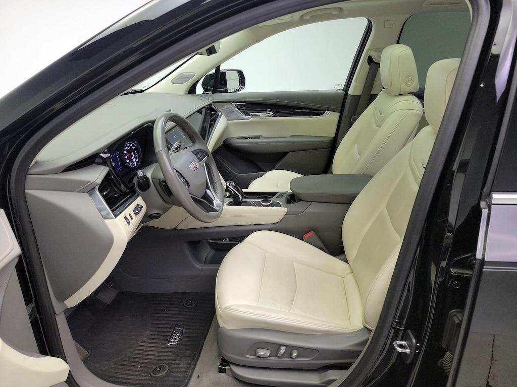 used 2023 Cadillac XT6 car, priced at $40,998