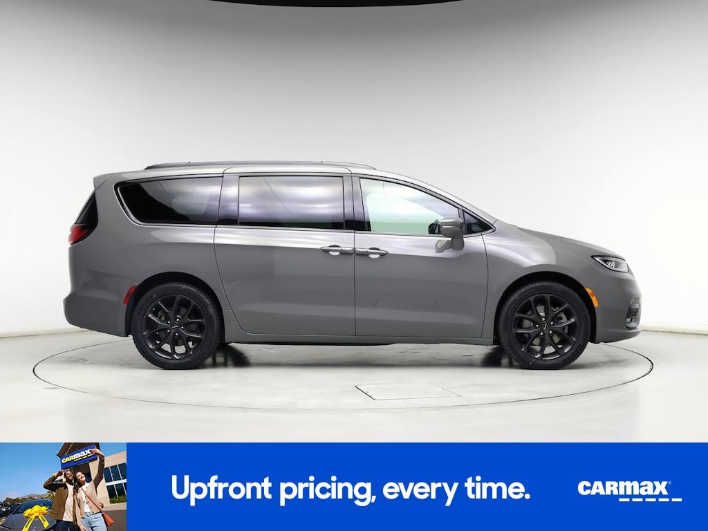 used 2021 Chrysler Pacifica car, priced at $34,998