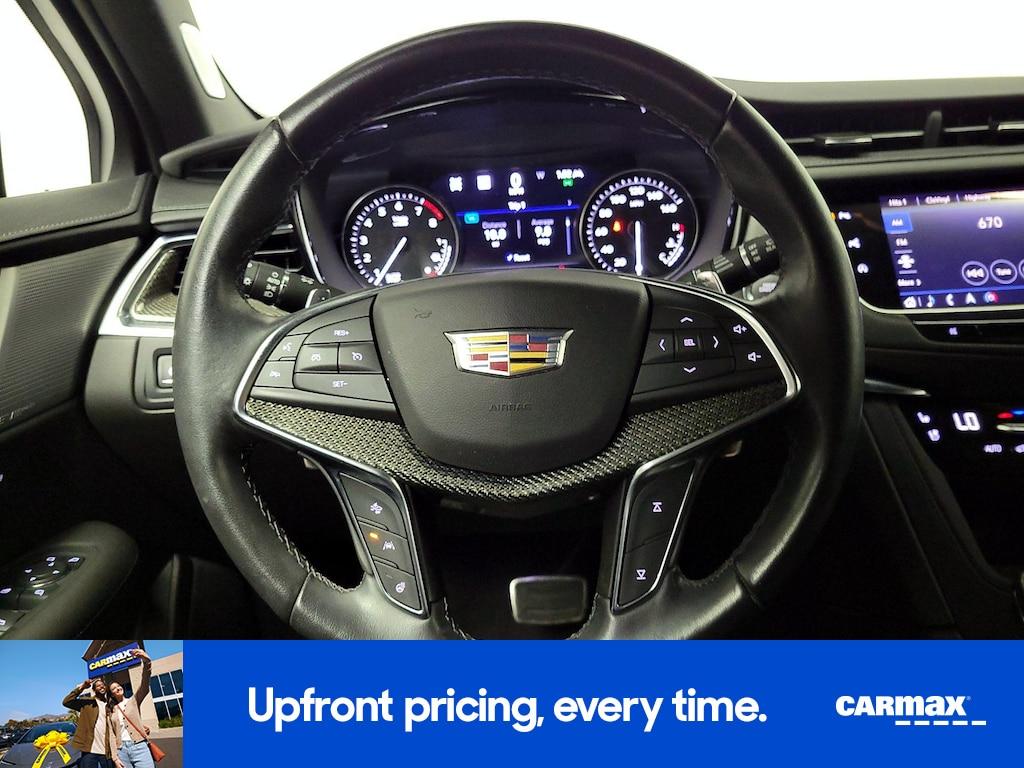 used 2021 Cadillac XT5 car, priced at $34,998