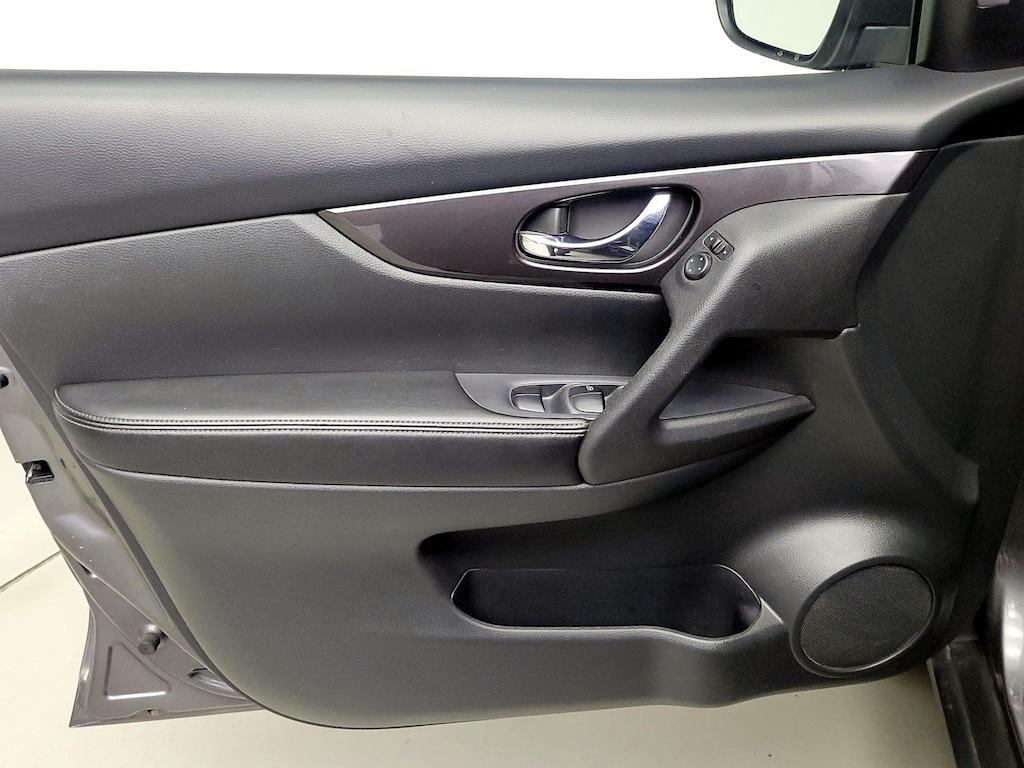 used 2019 Nissan Rogue car, priced at $16,998