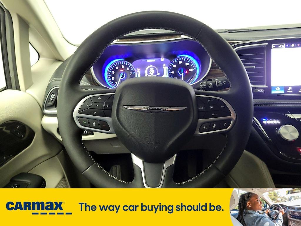 used 2023 Chrysler Pacifica car, priced at $34,998