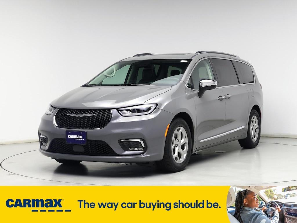 used 2023 Chrysler Pacifica car, priced at $34,998