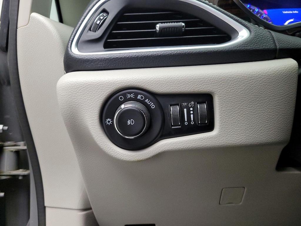 used 2023 Chrysler Pacifica car, priced at $34,998