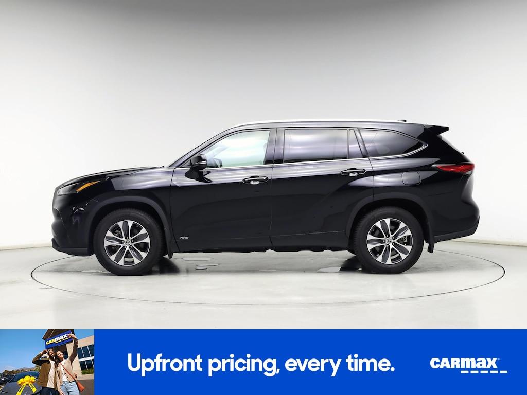 used 2022 Toyota Highlander Hybrid car, priced at $39,998