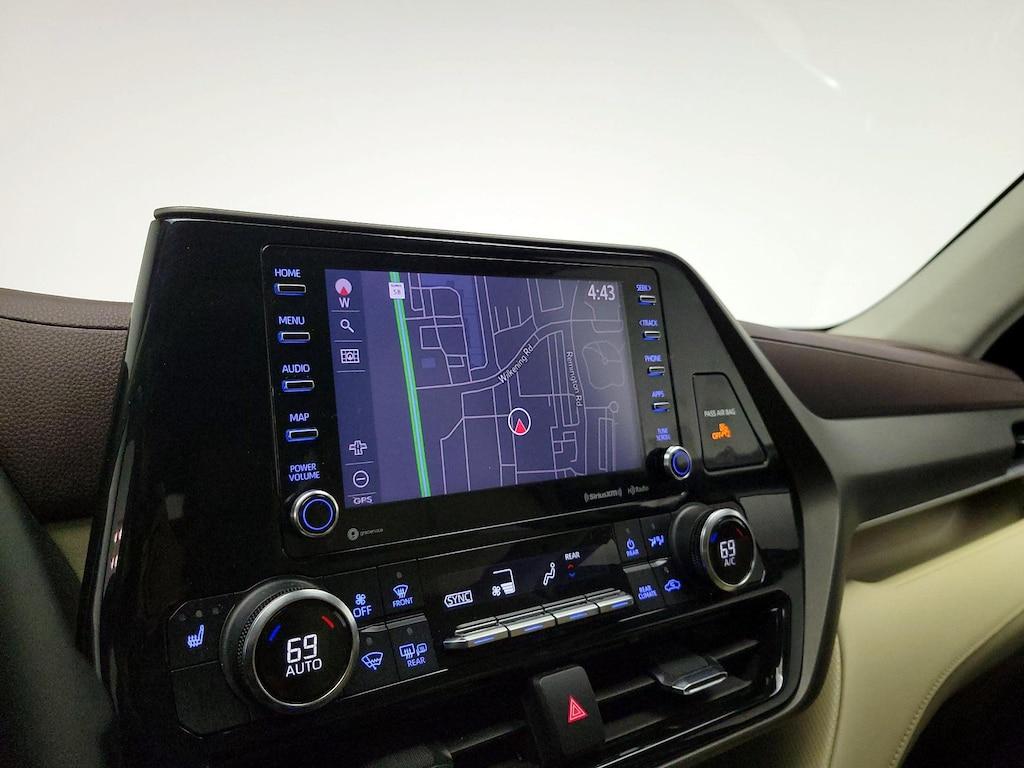 used 2022 Toyota Highlander Hybrid car, priced at $39,998