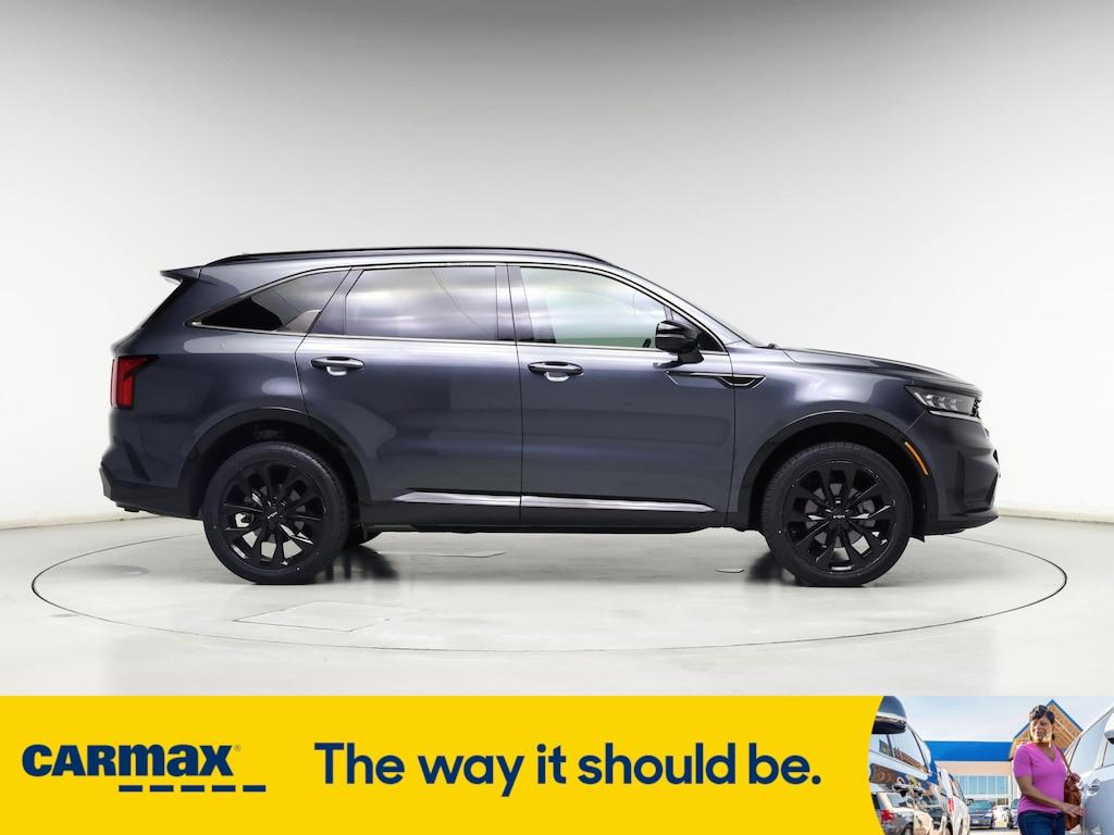 used 2022 Kia Sorento car, priced at $32,998