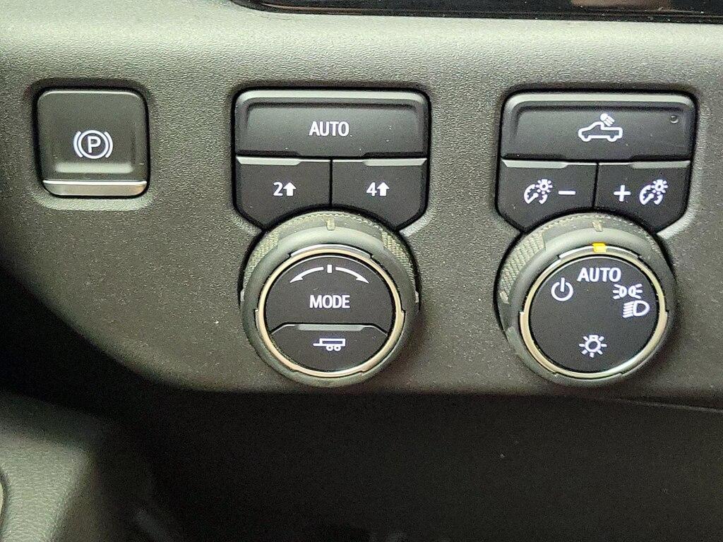 used 2022 Chevrolet Silverado 1500 car, priced at $33,998