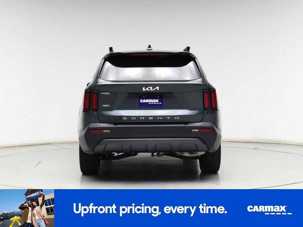 used 2022 Kia Sorento car, priced at $27,998