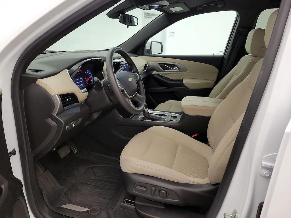 used 2023 Chevrolet Traverse car, priced at $28,998