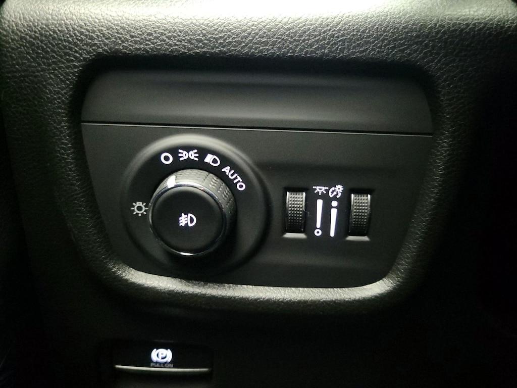 used 2023 Jeep Grand Cherokee car, priced at $33,998