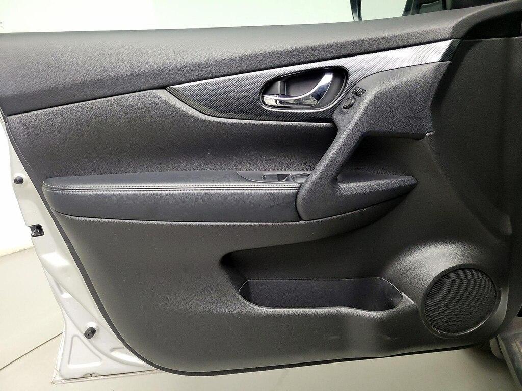 used 2015 Nissan Rogue car, priced at $16,998