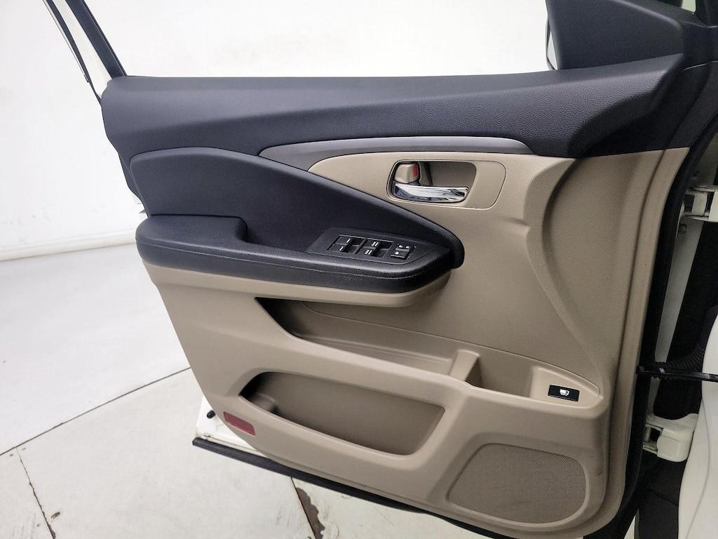 used 2016 Honda Pilot car, priced at $18,998