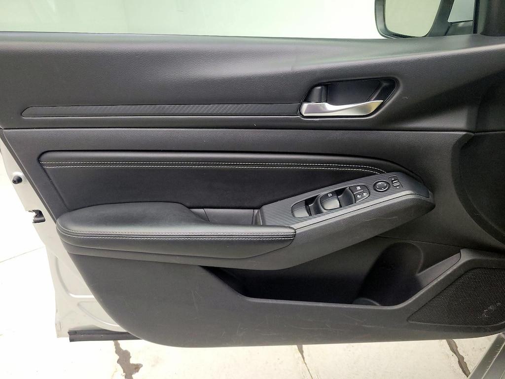 used 2019 Nissan Altima car, priced at $18,998