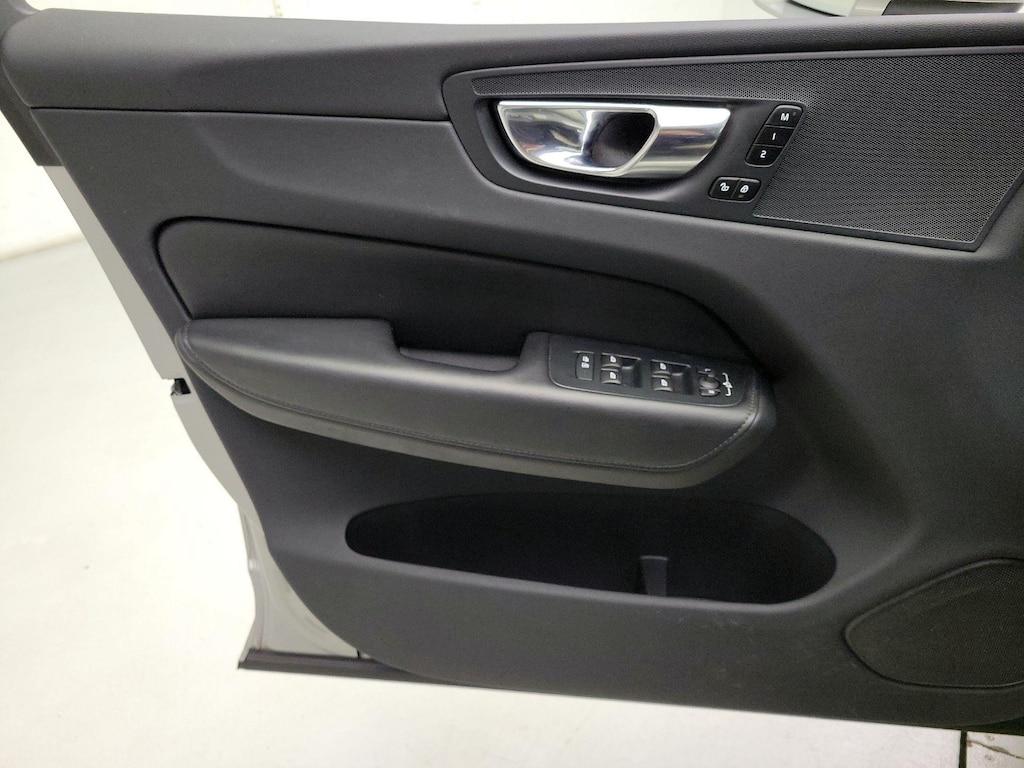 used 2023 Volvo XC60 car, priced at $29,998