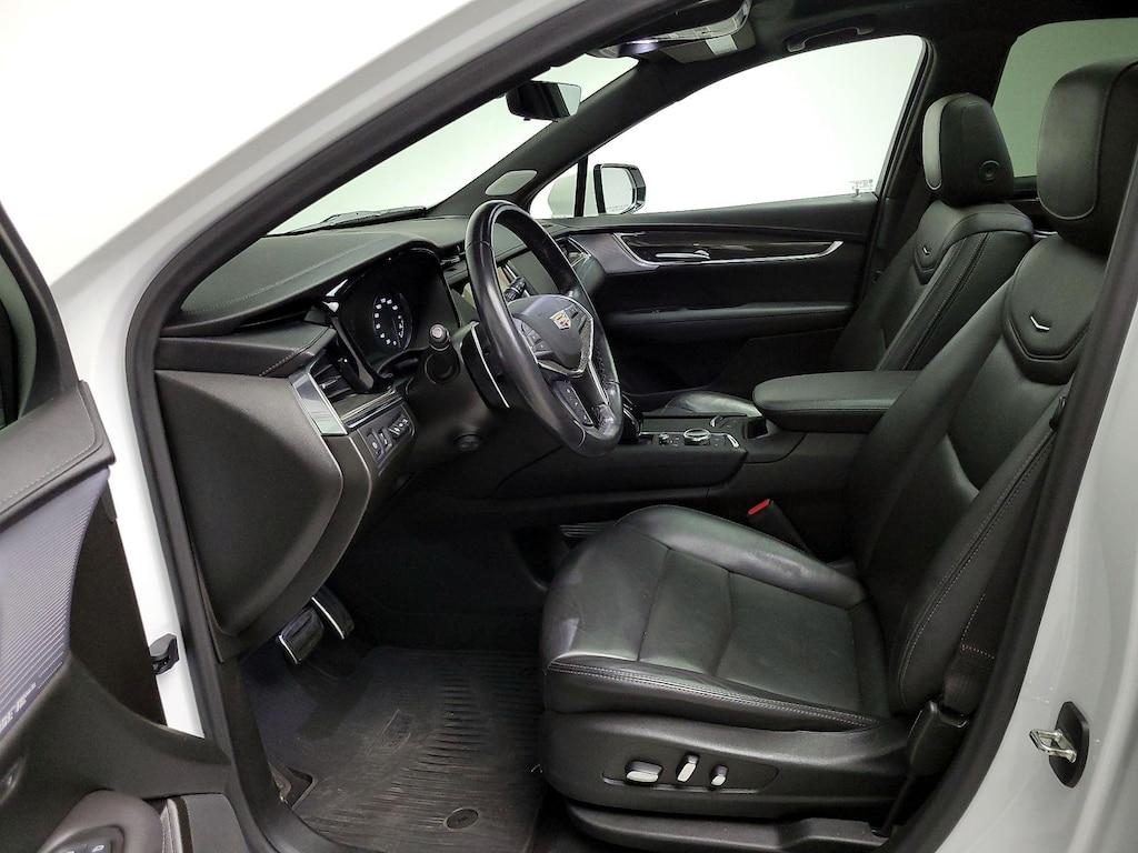 used 2023 Cadillac XT5 car, priced at $31,998