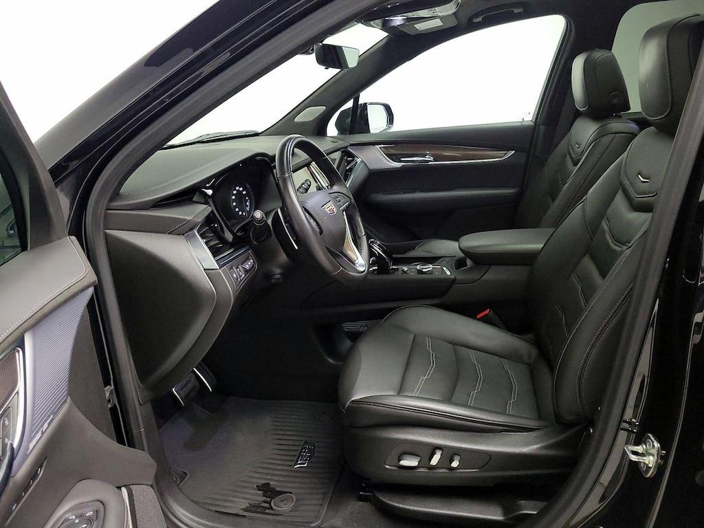 used 2024 Cadillac XT6 car, priced at $49,998